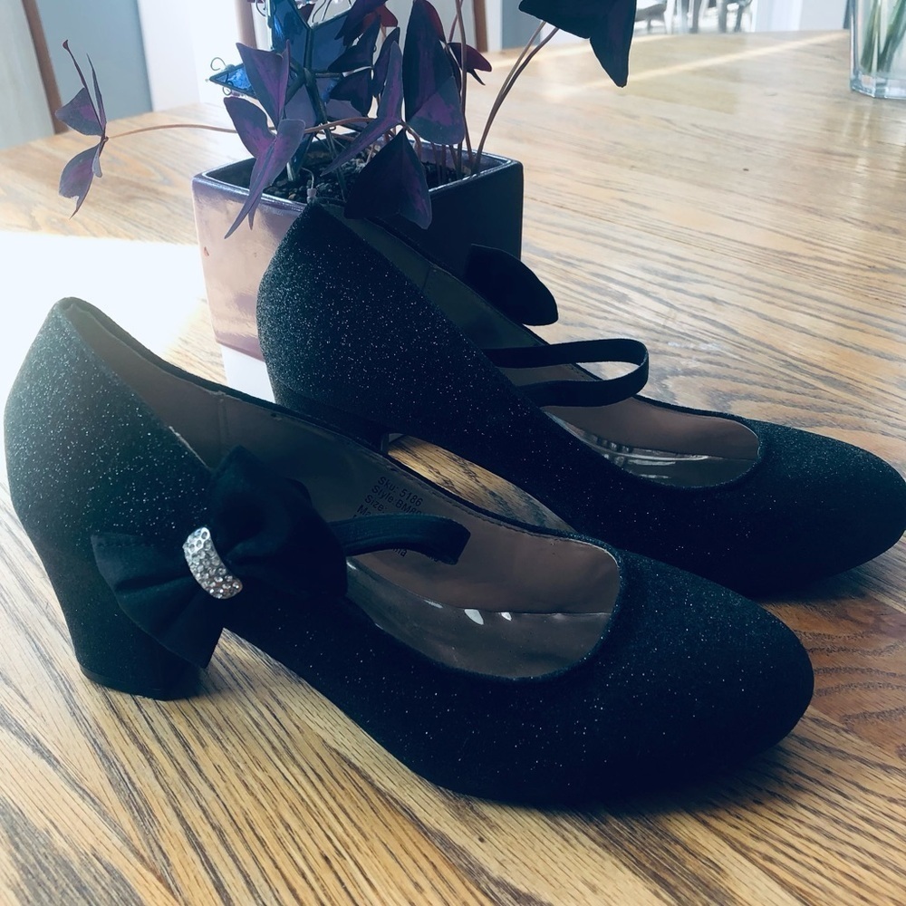 Badgley Mischka Size 4 Girls Janelle Pump Black Glitter Block Heels Rhinestones - Picture 4 of 11